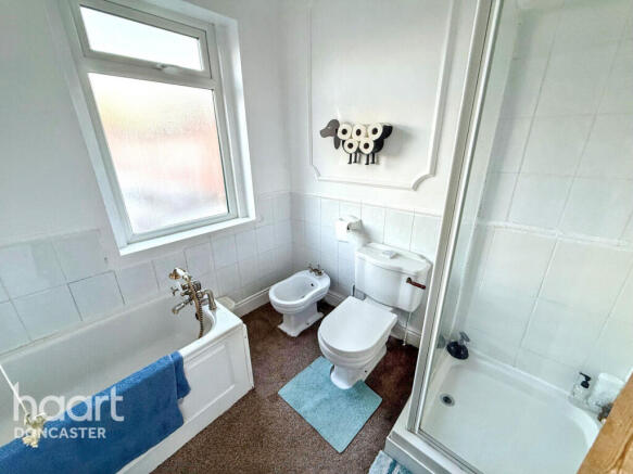 3 bed Semi-Detached for sale Image 12