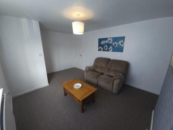 3 bed Semi-Detached to rent Image 8
