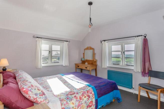 8370708-interior21.jpg