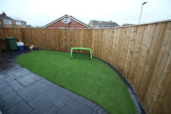 5 Embleton Rd-Rear3.JPG