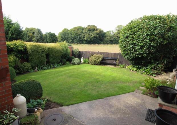 rear garden 2.jpg