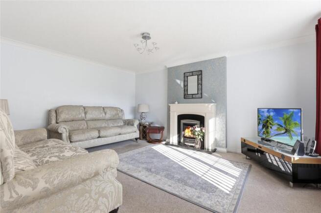 4 bed Detached for sale Image 6