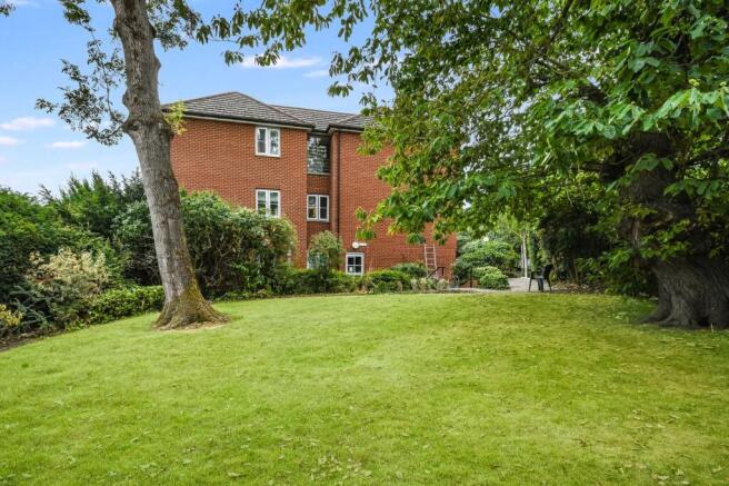 Superb Communal Gardens
