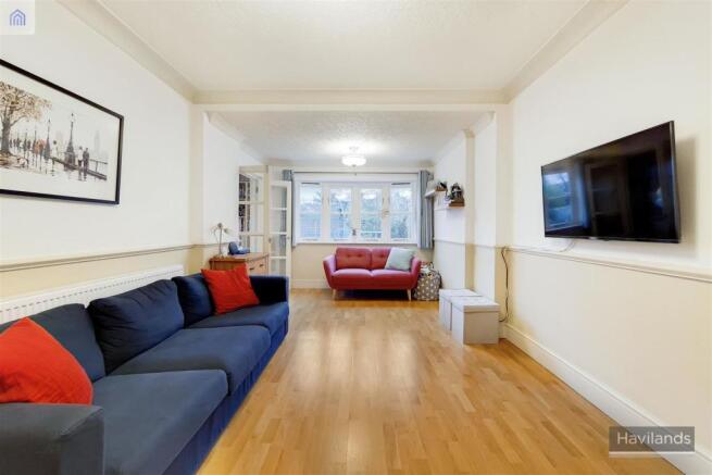 5_Dining Room-1.jpg