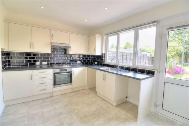 Kitchen:
