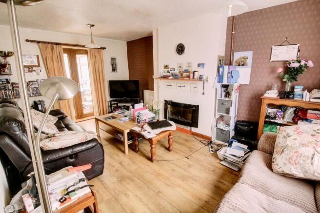 6. Lounge