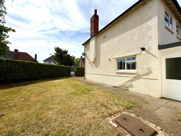 3 bed Semi-Detached for sale Image 10