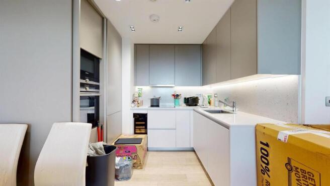 Two Bedroom apartment to rent by Barrain London