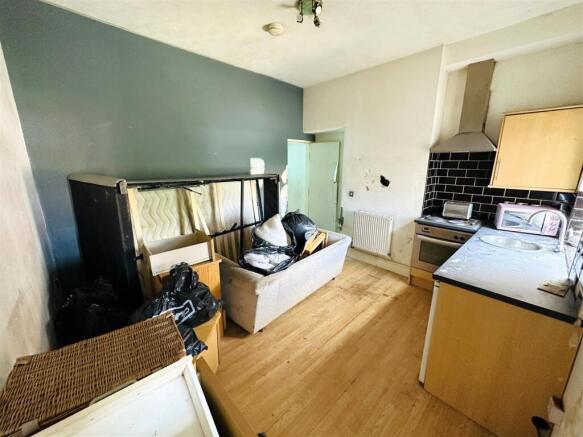 3 bed Terraced for sale Image 10