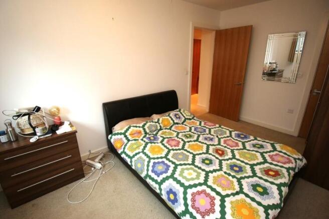 Bedroom 1 (2)