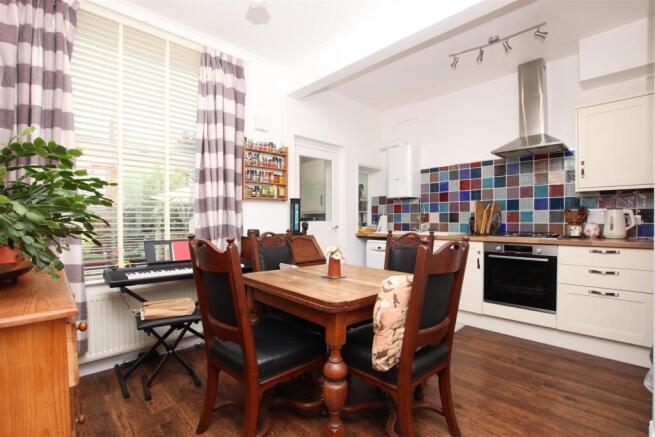Kitchen Dining Room.JPG