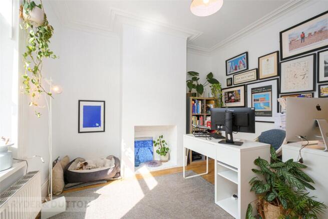 3 bed Terraced for sale Image 5