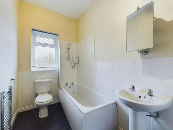 1 bed Duplex to rent Image 5