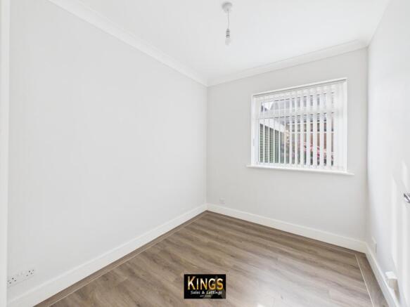 4 bed Detached for sale Image 11