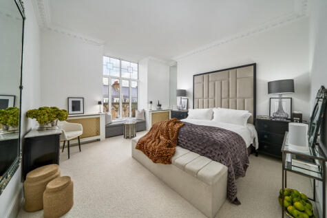 Montagu Mansions, Marylebone