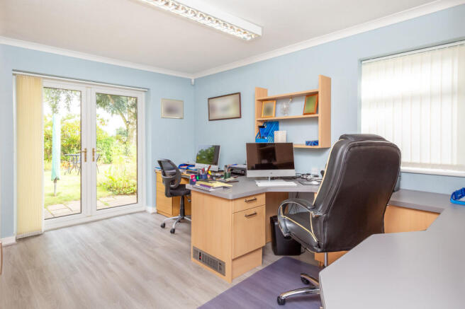 Bedroom 4/Office