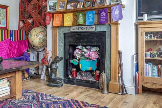 108 Oyster Lane, Byfleet, KT14 7HR - 16.jpg