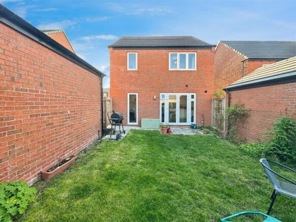 7672bc84--4BA7-8882-040C1148880E-34028-00000BA8A64