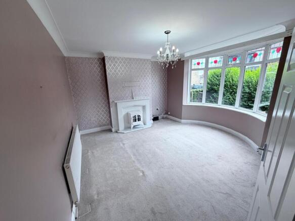 3 bed House to rent Image 5