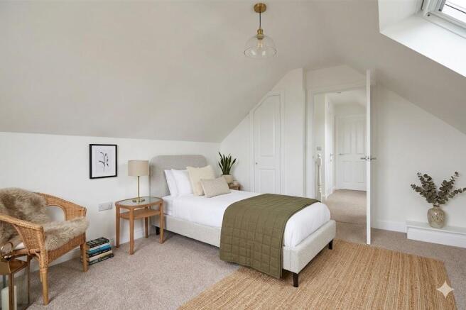 4 bed Detached for sale Image 9