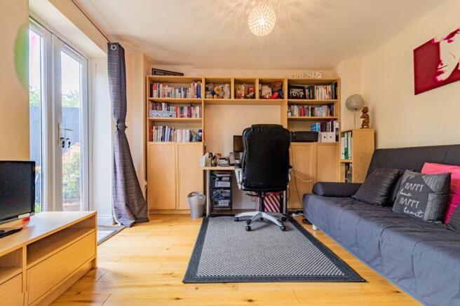 Bedroom/Study