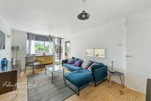 360, Cable Street, London E1 0AE