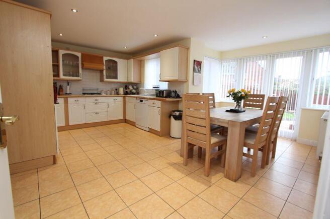 Kitchen/Family...