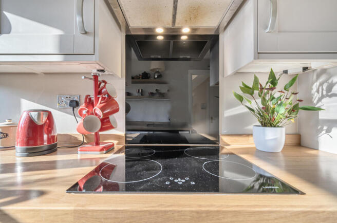 1430537-11-69bc4e...