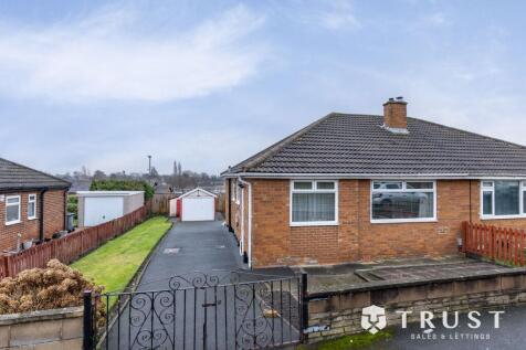 Squirrel Close, Dewsbury, WF13