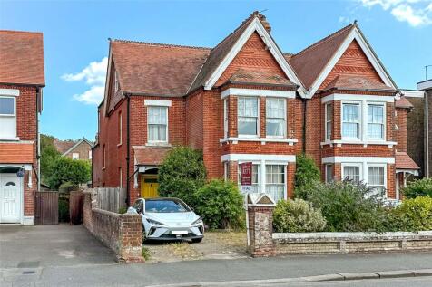 Beach Road, Littlehampton, West Sussex