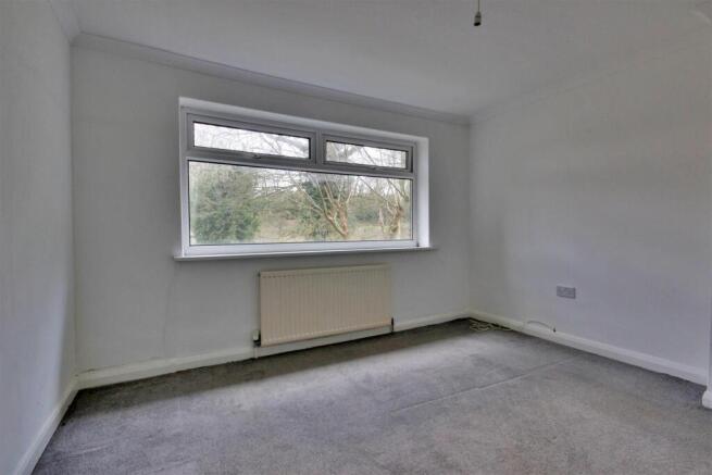 3 bed Semi-Detached for sale Image 9