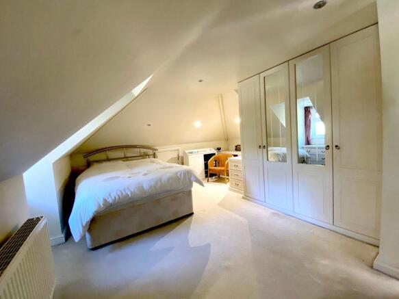 Bedroom 2 (Double)