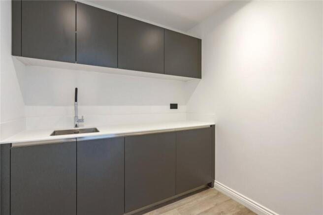 3 bed Penthouse for sale Image 11