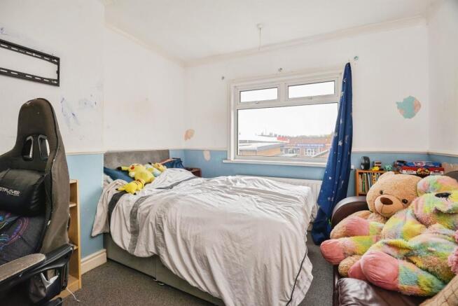 3 bed Terraced for sale Image 8