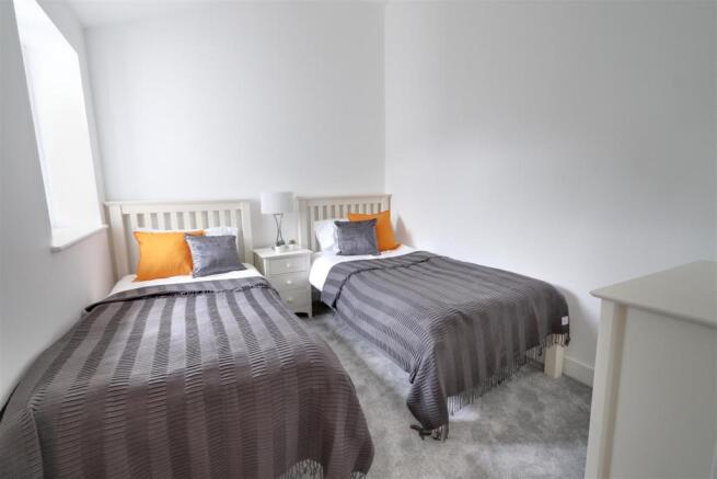 Bed 4.jpg