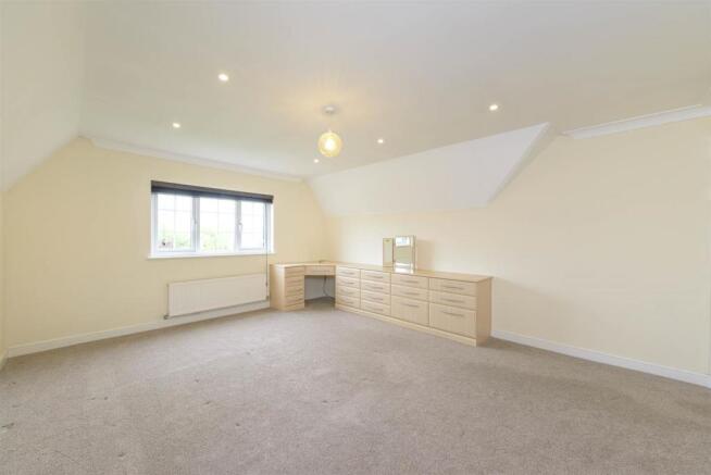 10WestwoodClose_049.jpg