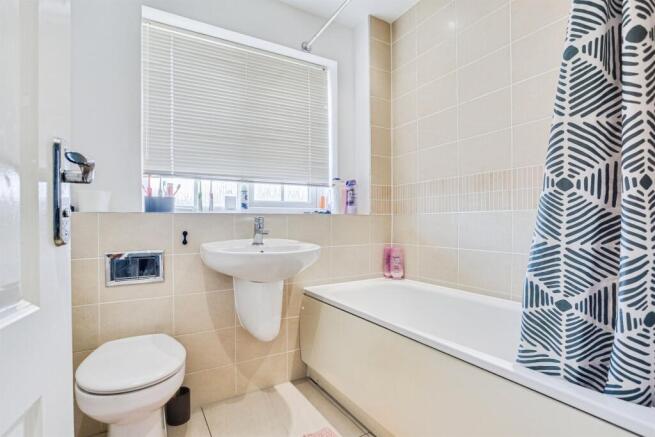 3 bed Detached for sale Image 12