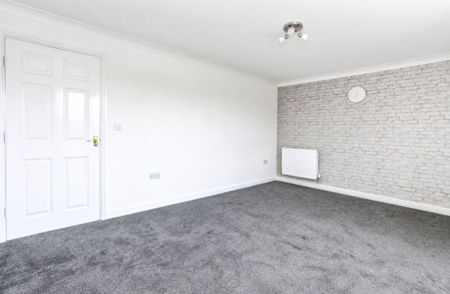2 bed Flat for sale Image 7