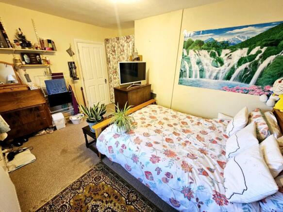 3 bed Terraced for sale Image 8
