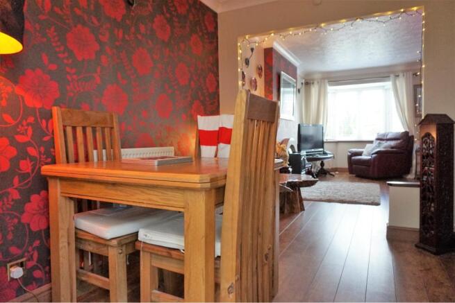 Lounge/Dining Room