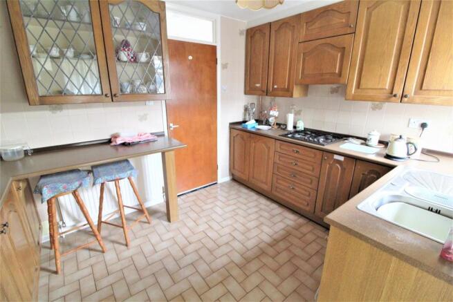KITCHEN BREAKFAST ROOM