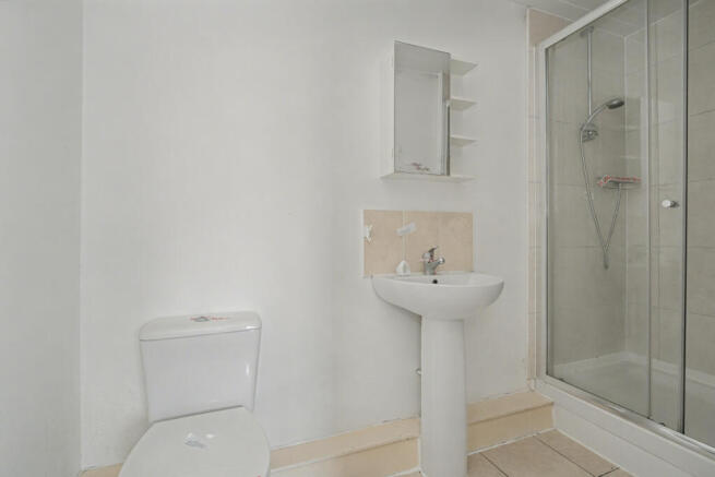 2 bed Flat for sale Image 11
