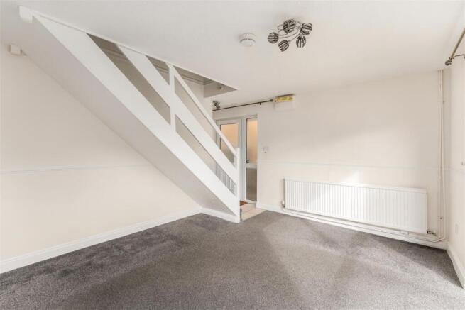 37 Meadow View, Banbury-6.jpg