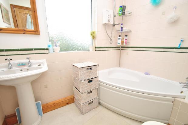 Bathroom / Wc