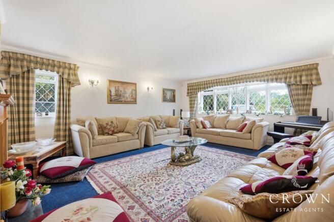 Formal Lounge
