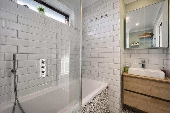 bath b.jpg