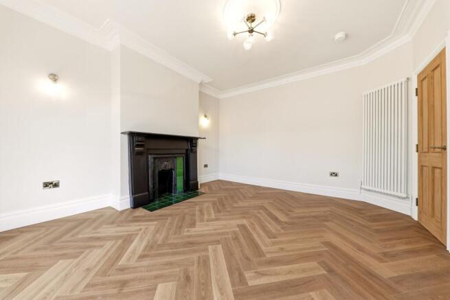 4 bed Terraced for sale Image 10