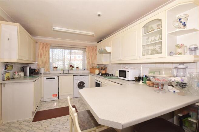 Kitchen/ Breakfast Room