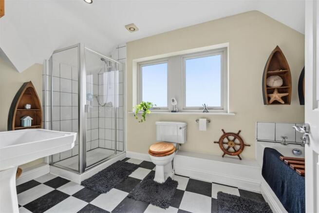 Bathroom.jpg