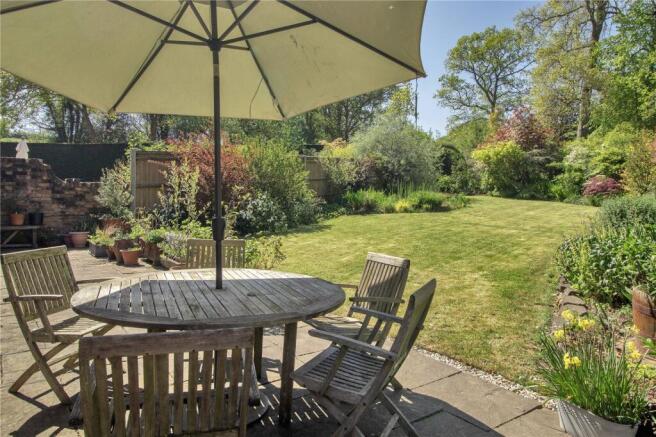 Terrace & Garden